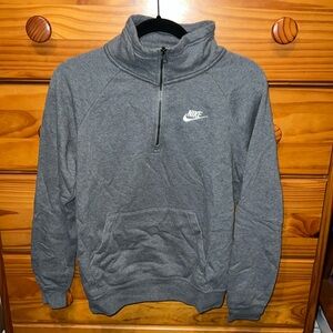 Nike women’s grey quarter zip!
